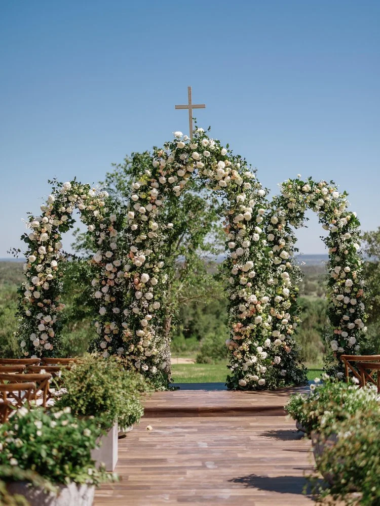 Ceremony floral installation by Jackson Durham